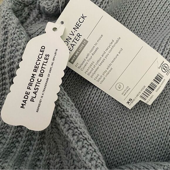 NWT Athleta Teton V-neck Sweater Blue Gray Knit Pullover size XS - Picture 10 of 16